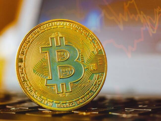 ¿Cómo avanza la implementación del bitcoin en el mundo?
