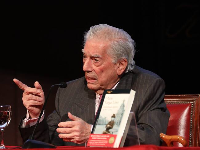 Literatura y política: reviva la entrevista de Julio Sánchez Cristo a Vargas Llosa en la casa del escritor