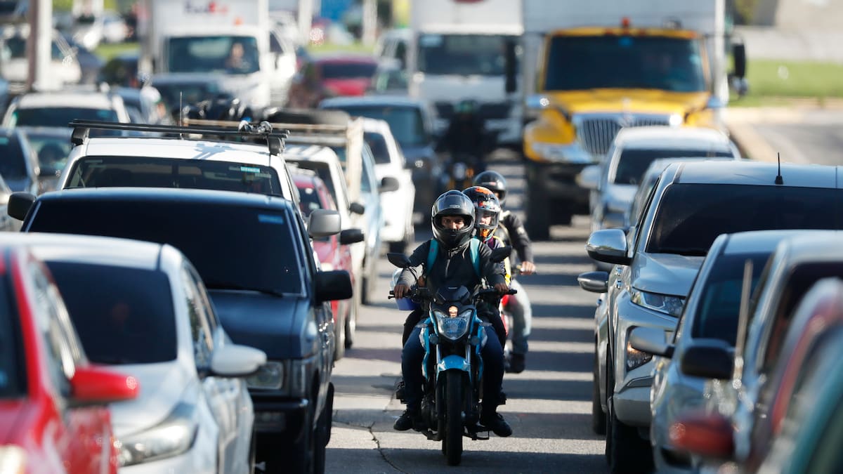 Bloqueo en la Autopista Sur en Soacha afecta a miles de usuarios de TransMilenio