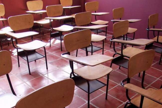 Los profesores solicitaron la reubicación en municipios y colegios donde se reduzcan los riesgos. Crédito: Colprensa.