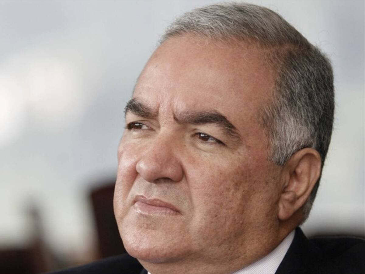 Contralor advierte que vigilancia fiscal está en crisis hoy en Colombia