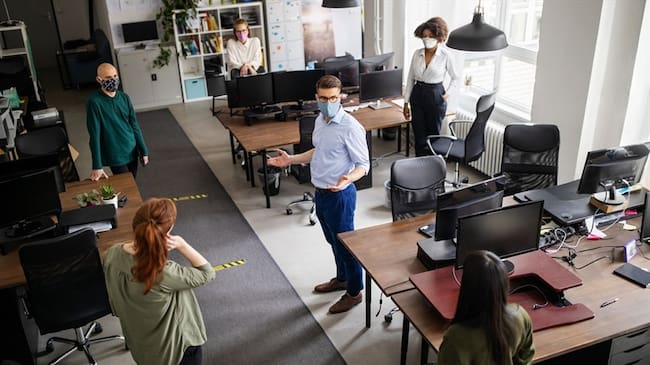 ¿Cuáles son los países en los que tienen una jornada laboral más corta?. Foto: Getty Images/ Luis Álvarez