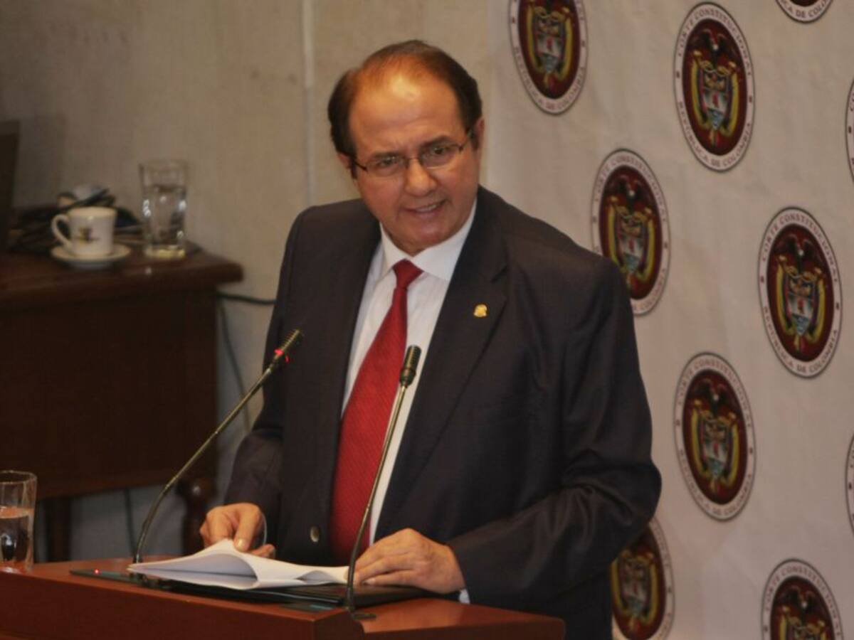 Corte Suprema ordena captura de Leonidas Bustos por cartel de la toga