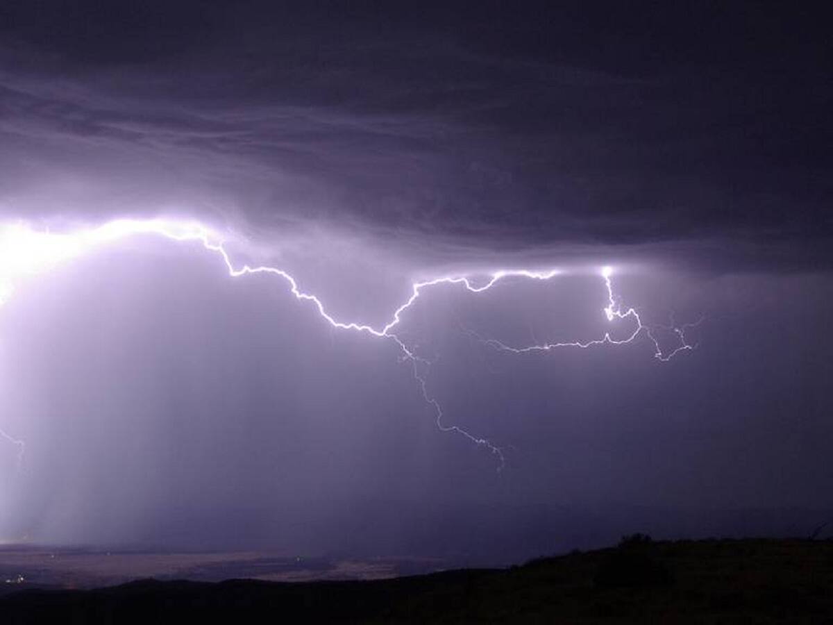 Susto en Palestina, Caldas, después de que un rayo impactara e hiriera a varios campesinos