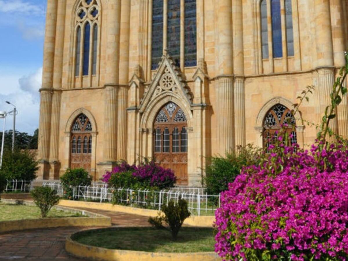 Exalcalde de Firavitoba explica que pasó con la motoniveladora de $750 millones