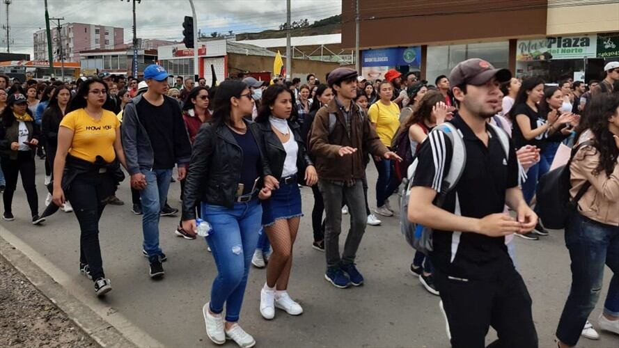 La Policía estará realizando desvíos en las principales vías de Tunja para garantizar la movilidad a quienes no hacen parte de las protestas.. Foto: W