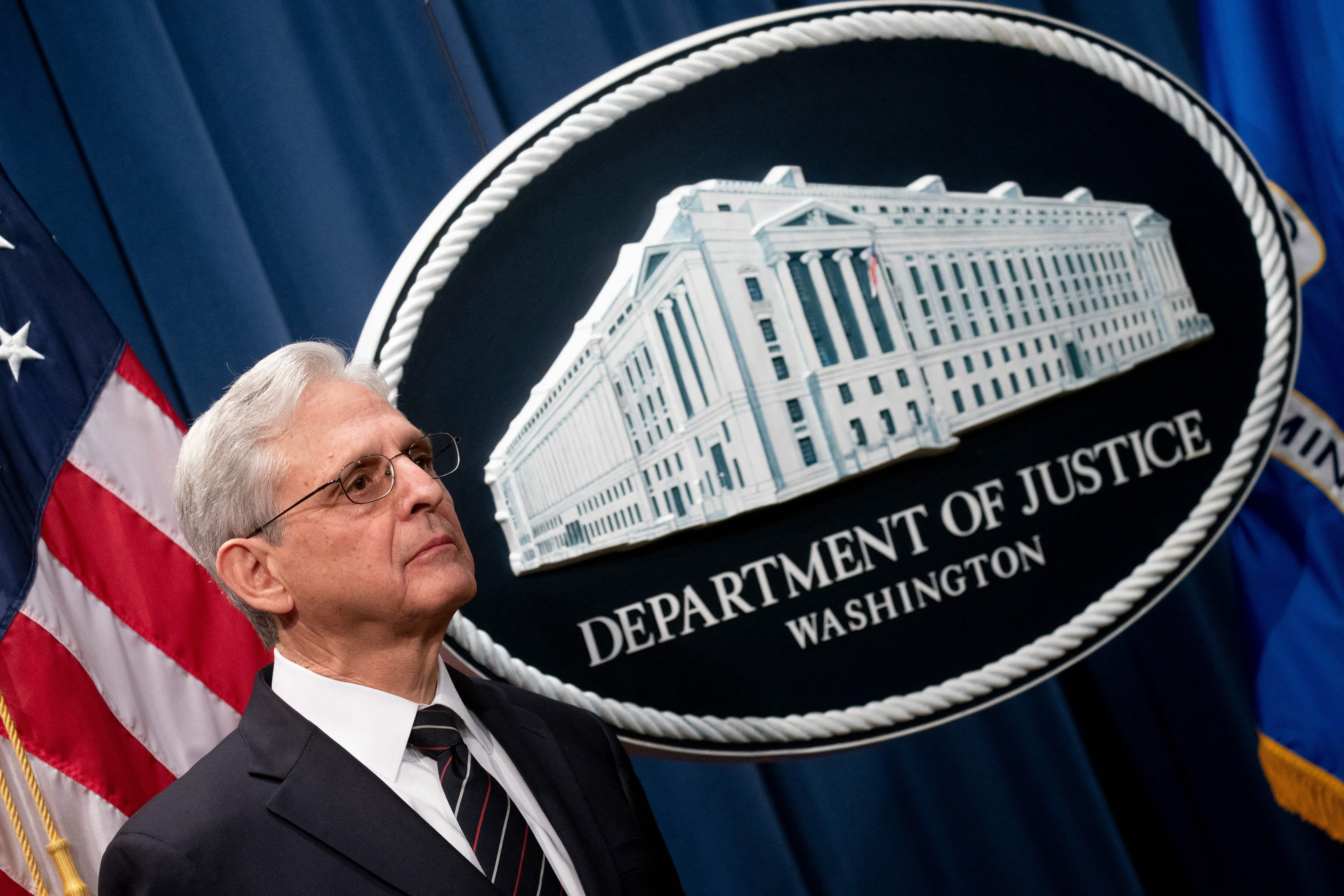 El Fiscal General de los Estados Unidos, Merrick Garland, habla durante una conferencia de prensa en el edificio del Departamento de Justicia en Washington, DC, el 24 de enero de 2023. Foto de STEFANI REYNOLDS/AFP a través de Getty Images.