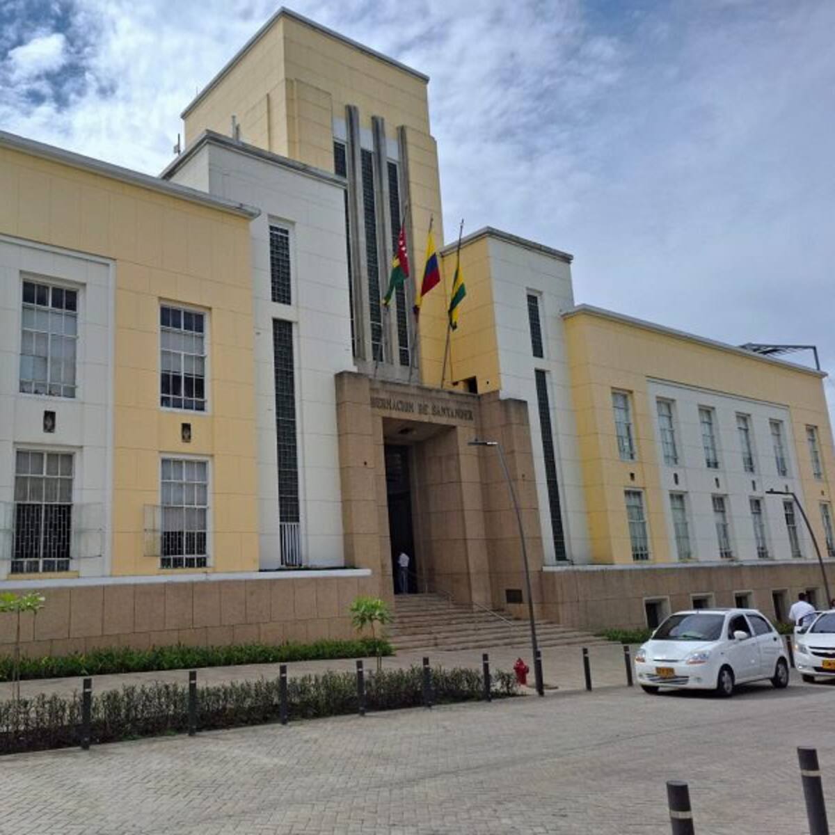 Gobernación de Santander pagará salarios pendientes de trabajadores tras autorización de MinSalud