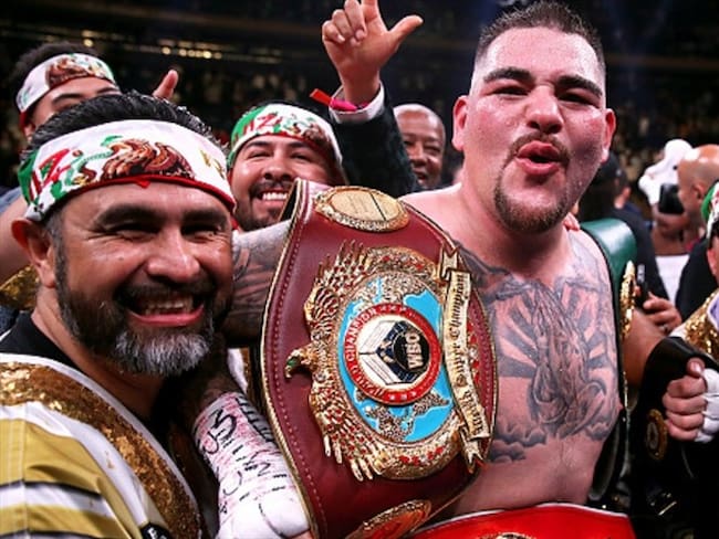 El mexicano Andy Ruiz se convirtió en campeón mundial de peso completo. Foto: Getty Images