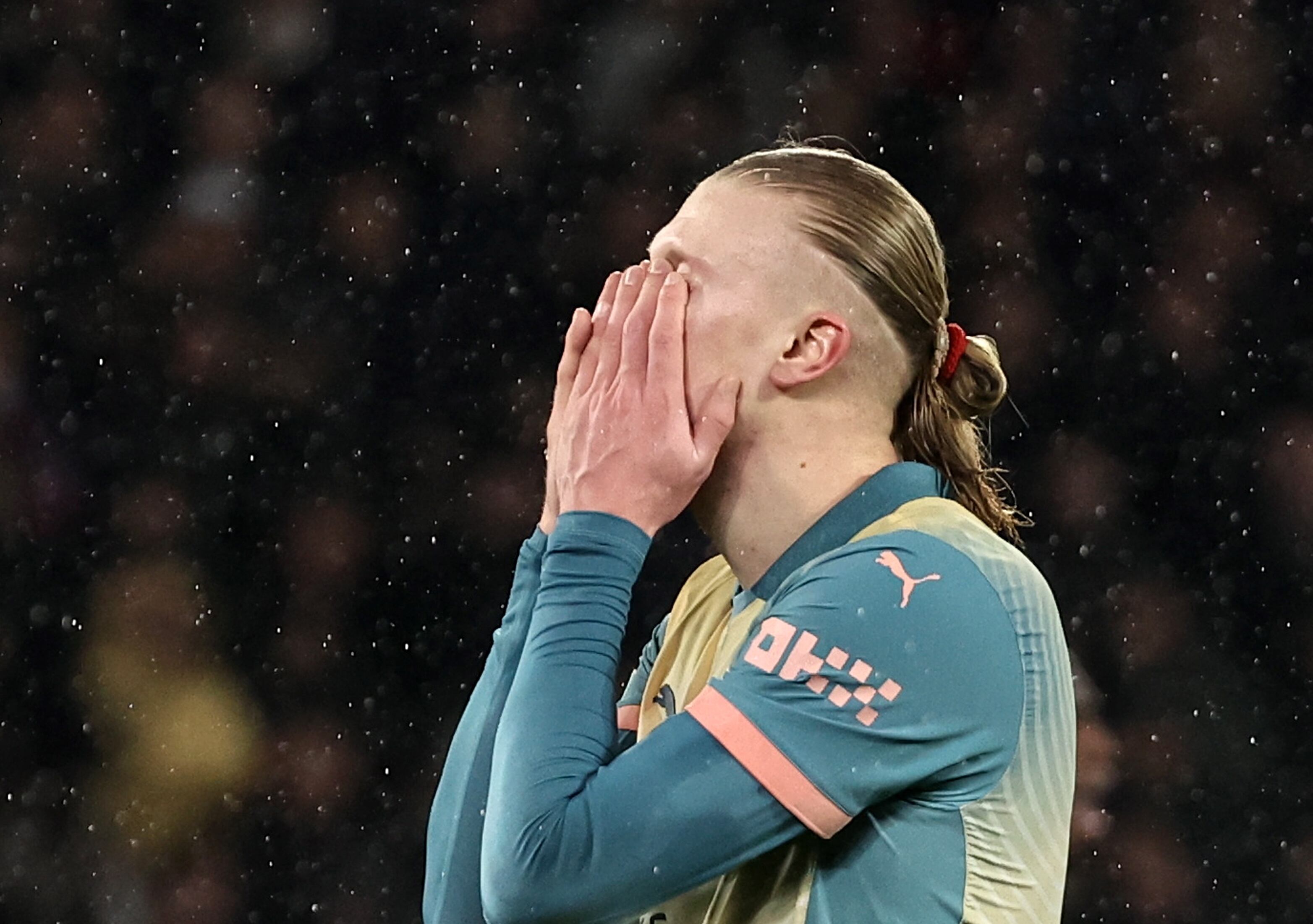 Paris (France), 22/01/2025.- Erling Haaland of Manchester City reacts during the UEFA Champions League league phase soccer match between Paris Saint Germain (PSG) and Manchester City in Paris, France, 22 January 2025. (Liga de Campeones, Francia) EFE/EPA/CHRISTOPHE PETIT TESSON