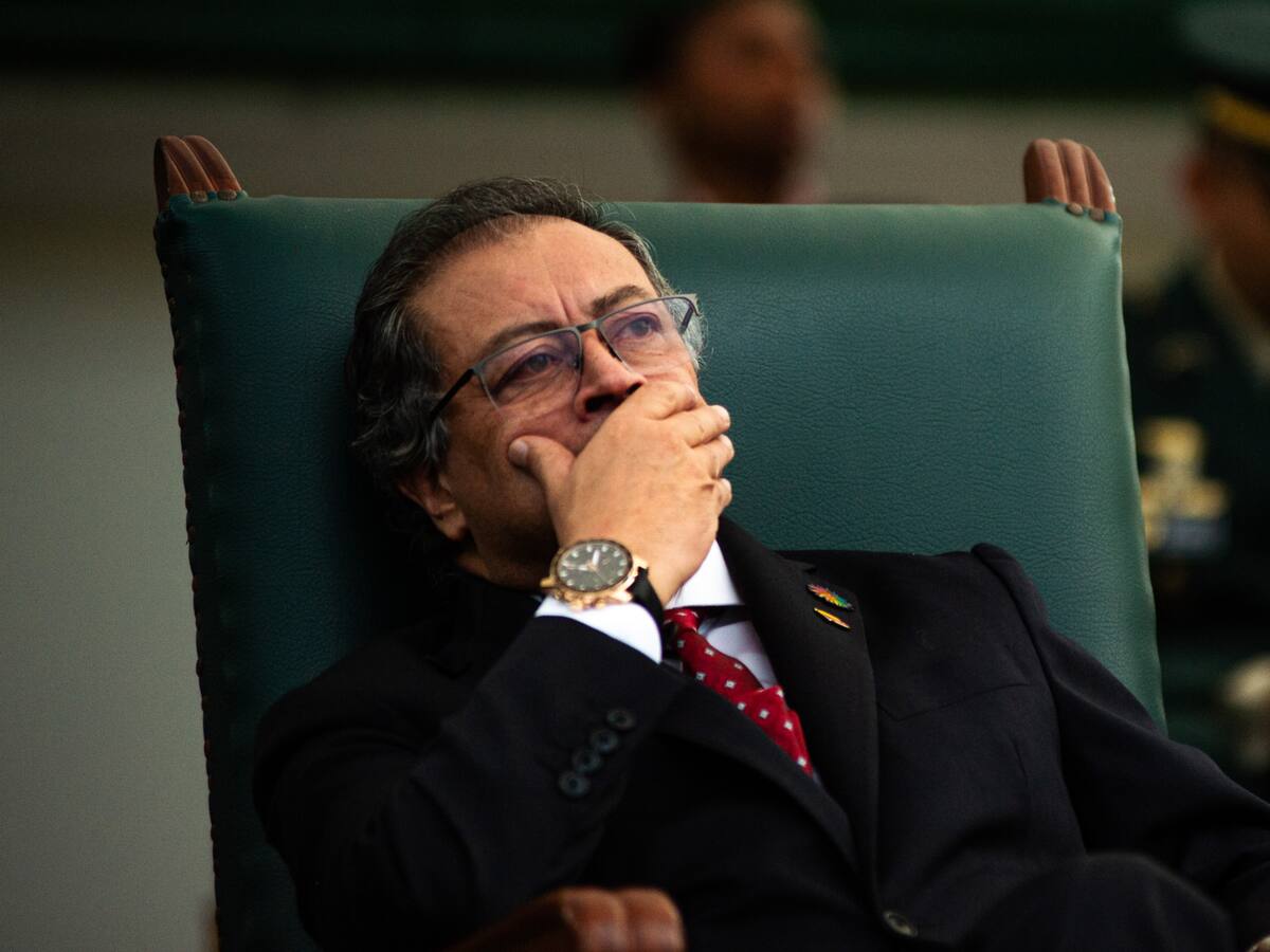 Al Oído: El Gobierno es el golpe blando del Gobierno, “apagan el incendio o se van”