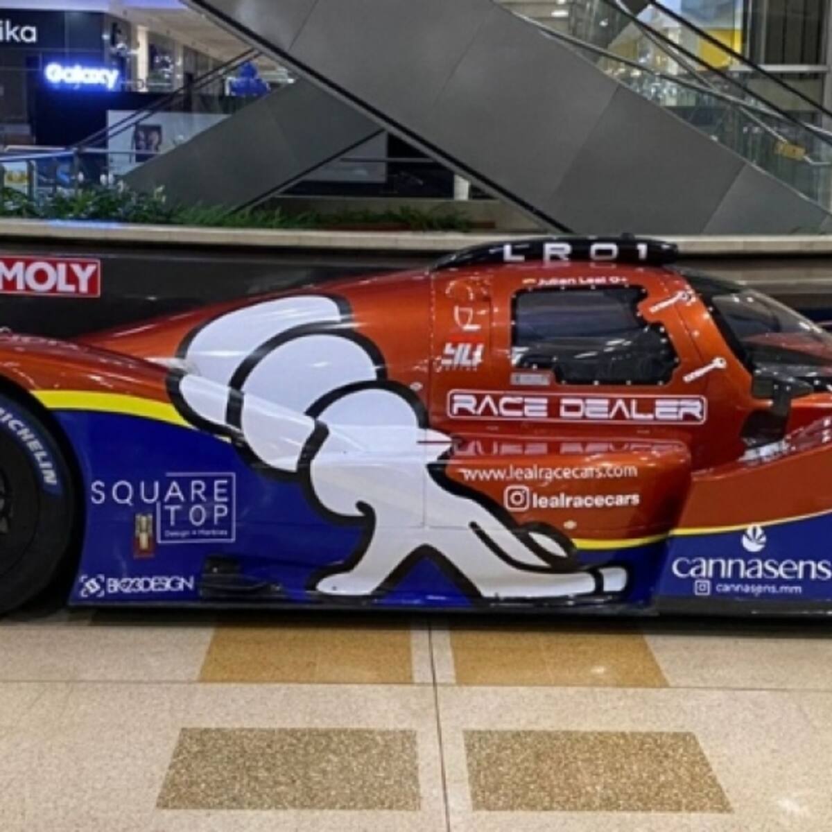 Con tecnología colombiana: así es el carro diseñado por el piloto Julián Leal