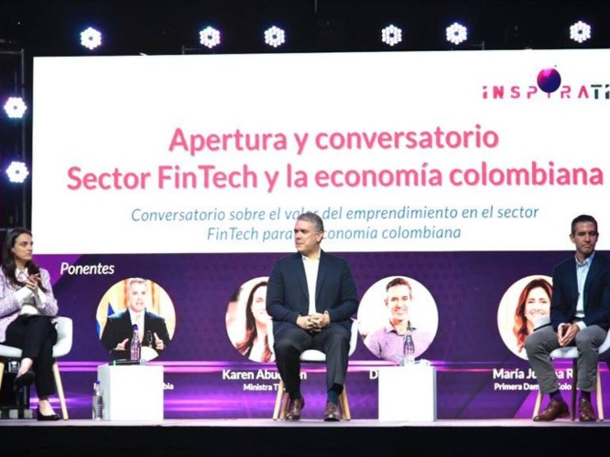 NuBank, uno de los bancos digitales más grandes del mundo, llega a Colombia