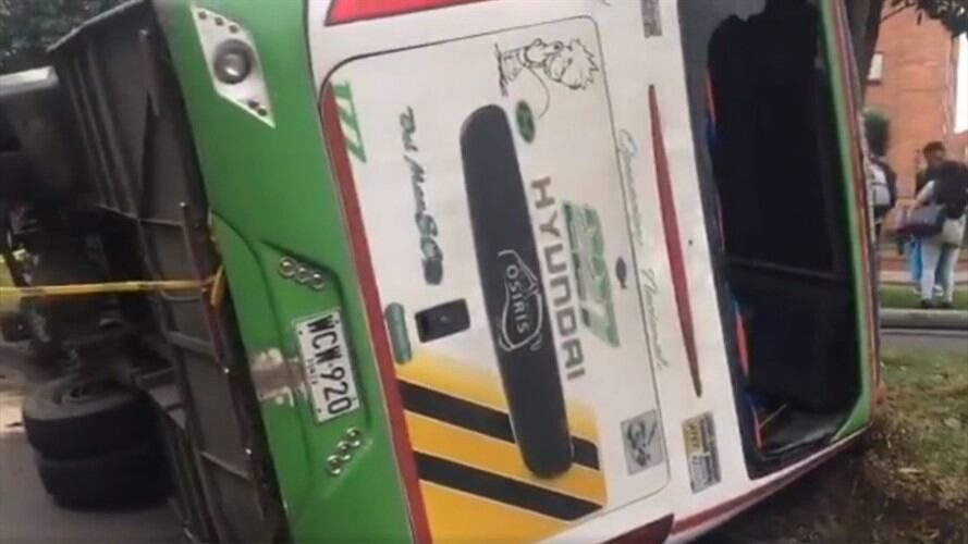 El accidente se presentó en la calle 127 con carrera 56 a, en sentido Occidente – Oriente . Foto: Twitter