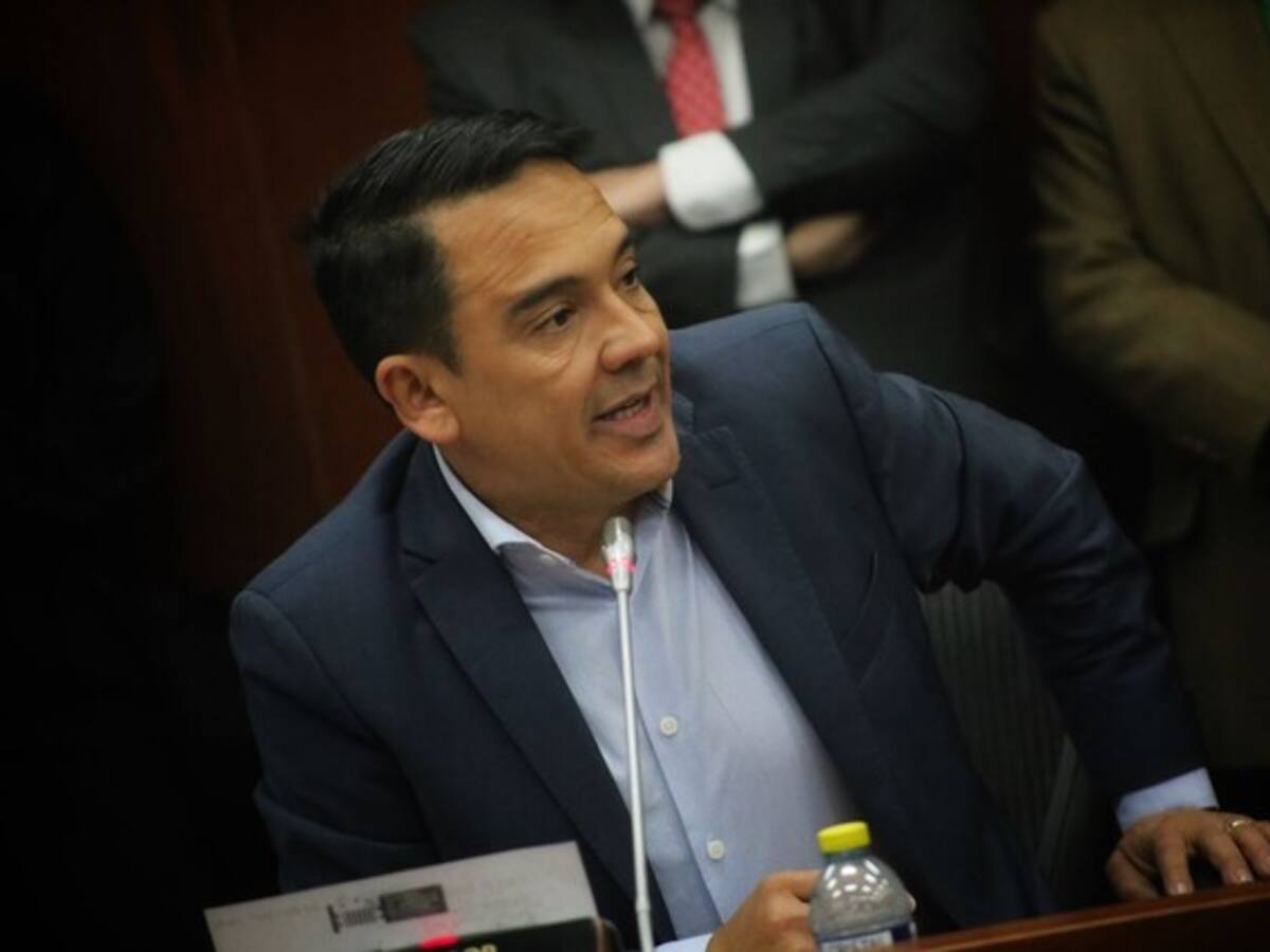 “Tiene todo el derecho a ocupar el cargo”: senador José Carreño sobre libertad de Ciro Ramírez