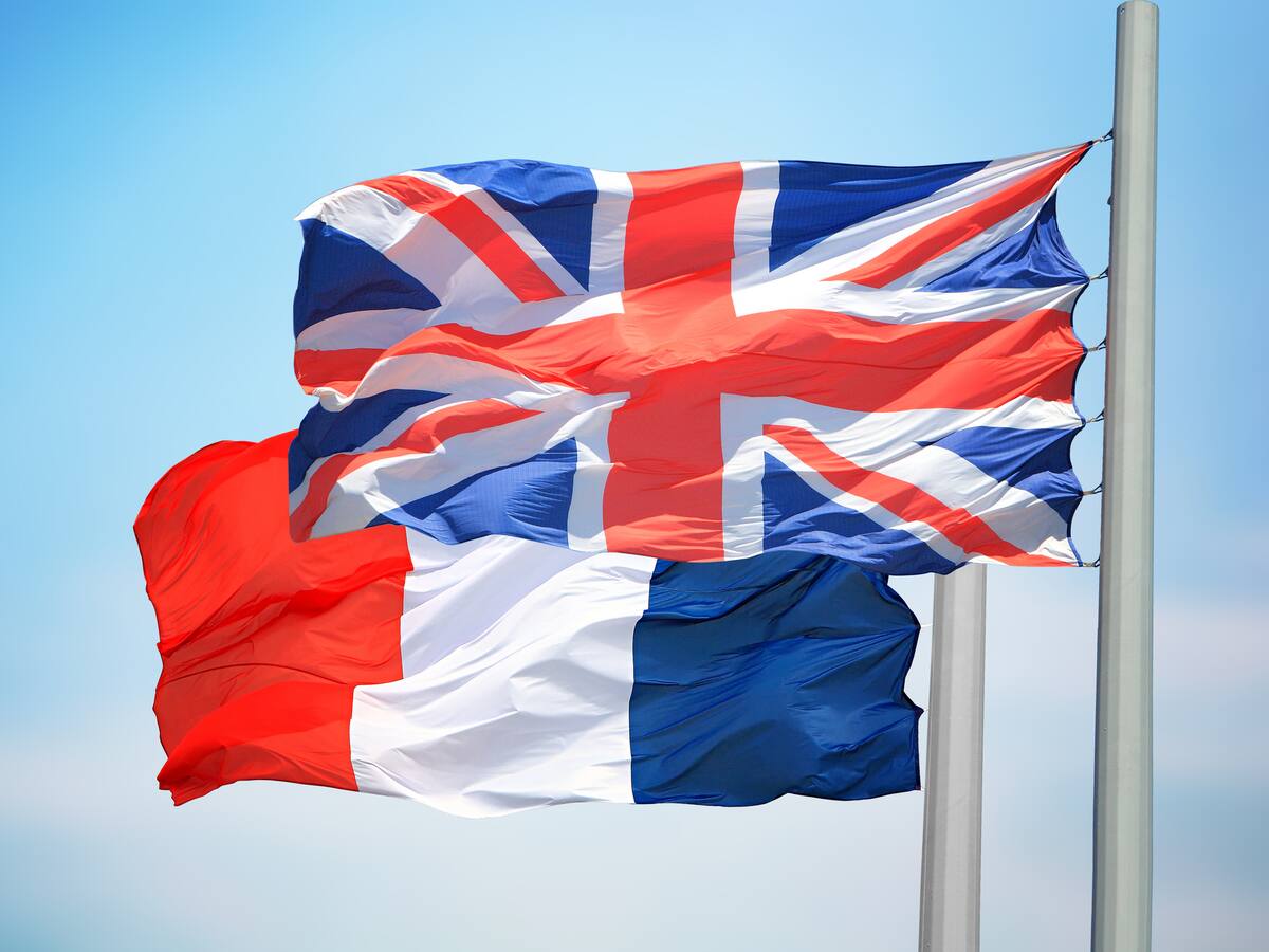 Francia confirmó haber atacado con el Reino Unido posiciones del Estado Islámico en Siria