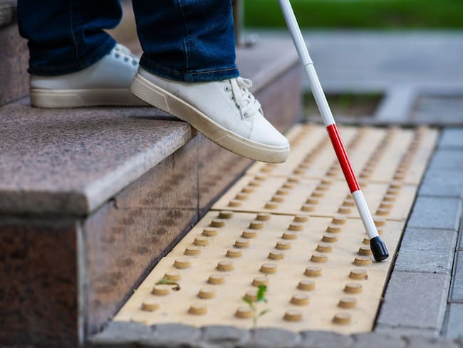 Esta es la historia de Jorge Castañeda, abogado y filosofo que perdió la vista a los 10 años