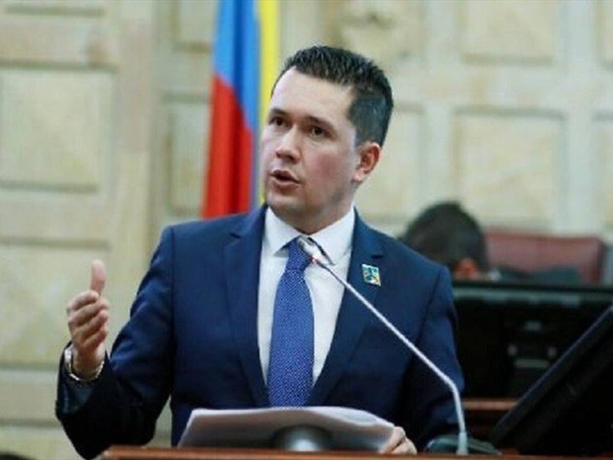 Edwin Ballesteros presentó su renuncia a la Cámara de Representantes