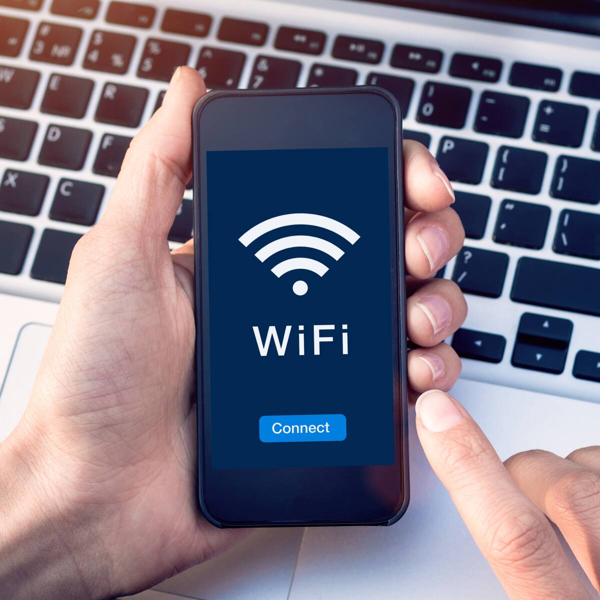 ¿Si se conecta a wifi desde el celular se consumen los datos igualmente? Le explicamos