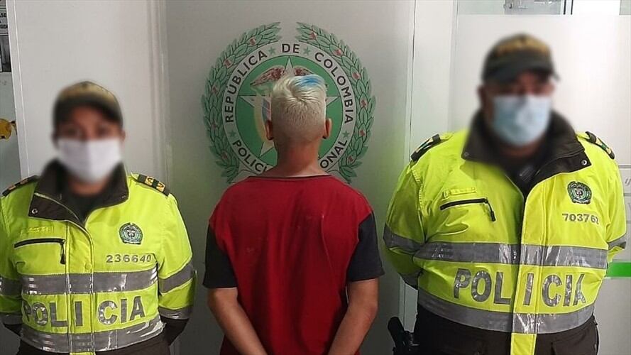 Durante el procedimiento de captura le incautaron varios elementos avaluados en aproximadamente 2 millones de pesos. Foto: Policía Nacional
