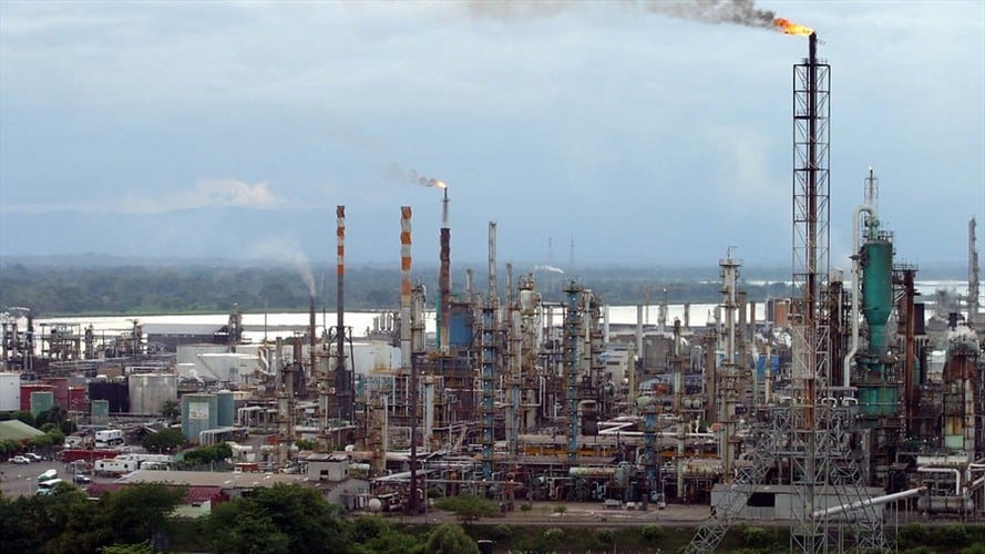 Bloqueo a refinería de Barrancabermeja puede afectar abastecimiento de combustible. Foto: Colprensa