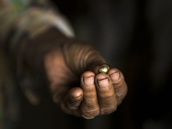 Transparencia y equidad: los puntos más débiles de la minería de oro en Colombia