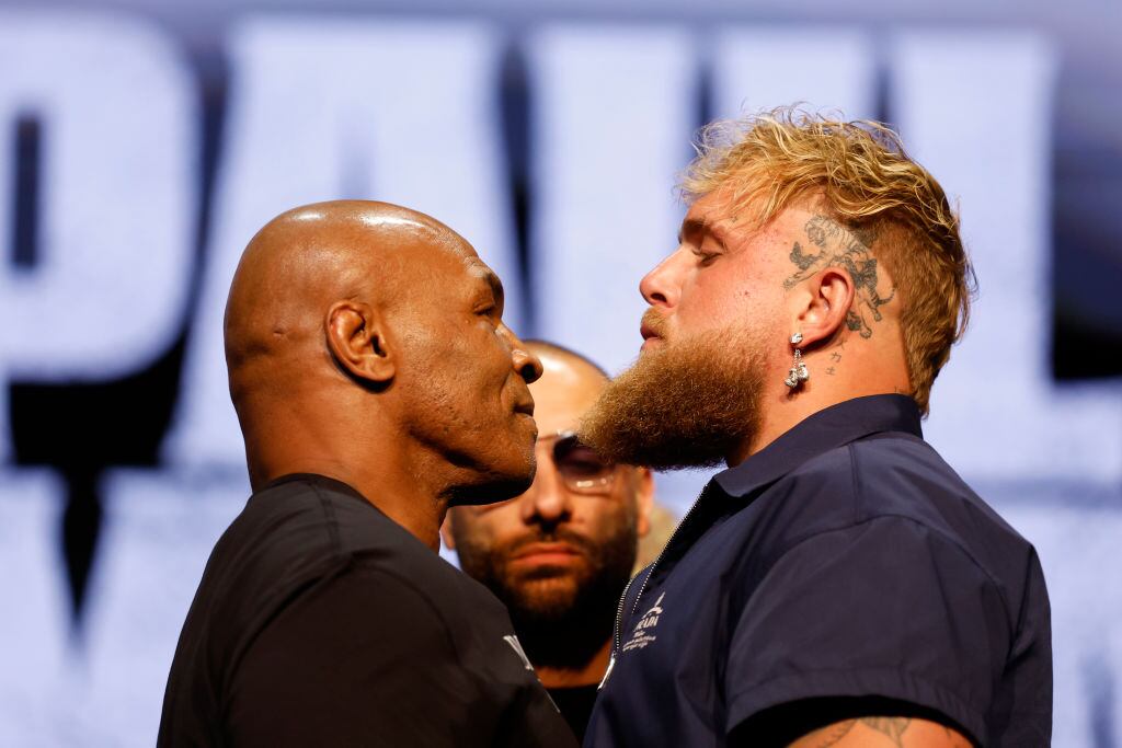 Mike Tyson y Jake Paul. (Photo by Sarah Stier/Getty Images for Netflix)