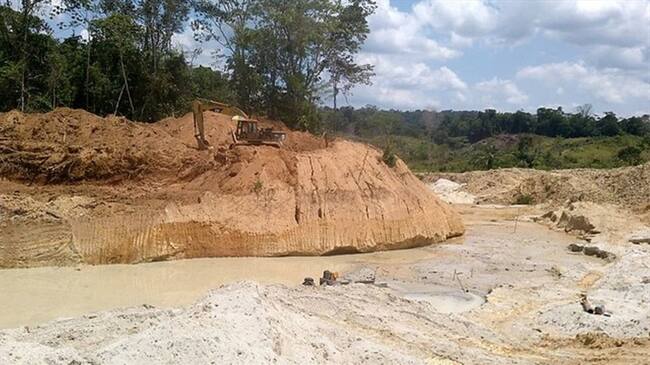 Muerte a las Consultas Populares regionales en asuntos de minería. Foto: Colprensa