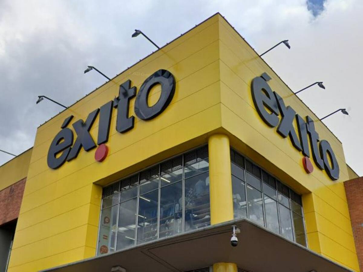 Millonaria multa contra Almacenes Éxito por no mostrar precios de los productos, entre otras razones