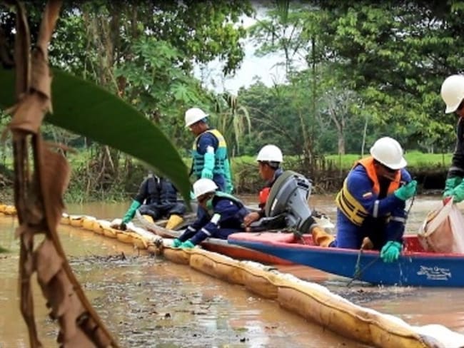 Ecopetrol confirmó que ya se recolectaron los 550 barriles de crudo derramados en Santander. Foto: Ecopetrol