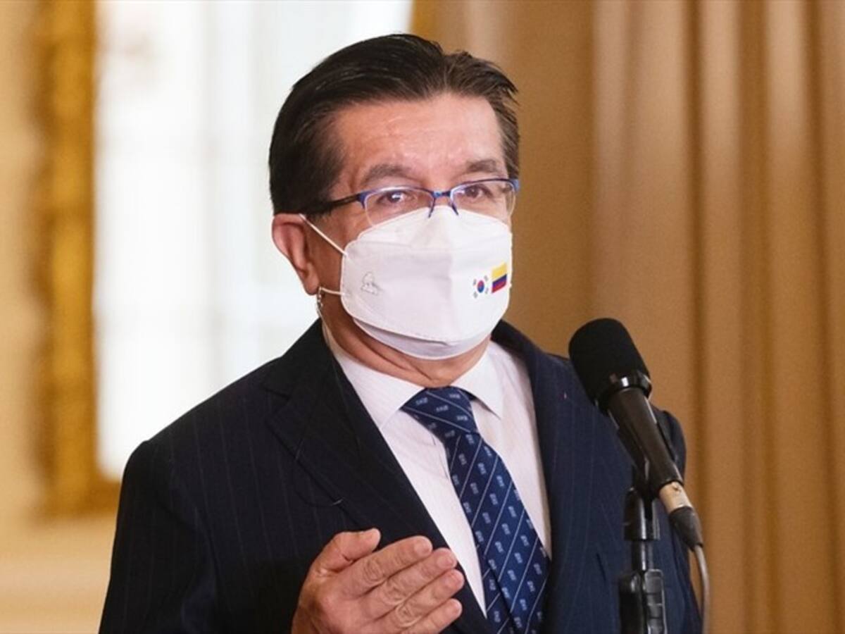 “Es posible una vacuna del COVID anual”: Fernando Ruiz