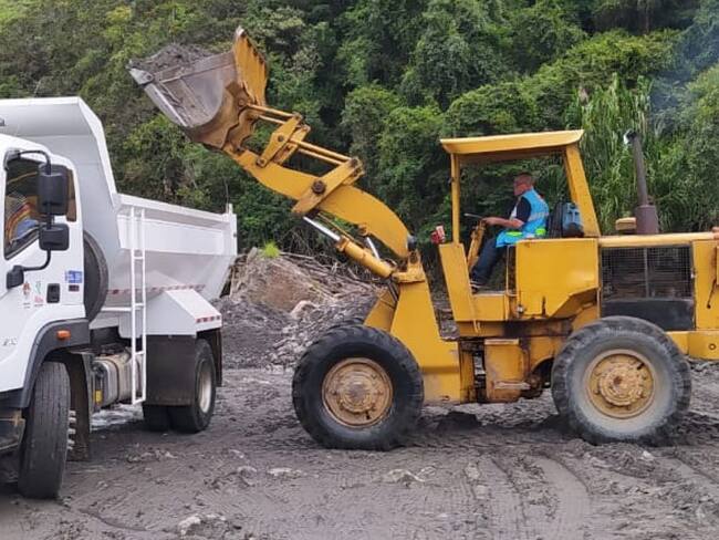 En esta carretera continuarán actividades de mantenimiento y mejora por el deterioro que dejó el alto flujo vehicular. Crédito: Gobernación del Cauca.