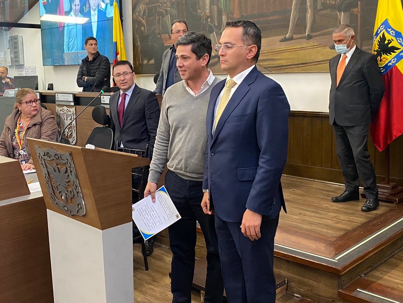 El concejo de Bogotá eligió este martes, nuevo contralor distrital. Se trata de Julián Mauricio Ruiz Rodríguez quien ha sido director jurídico de la Contraloría General de la República y vicecontralor, además de la mano derecha del actual Contralor General, Pipe Córdoba. / FOTO: Twitter @ContraloriaBta