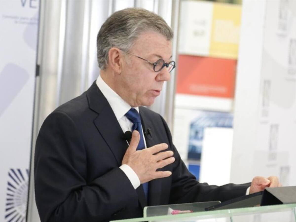 Santos sostuvo que buscó detener los falsos positivos y pidió perdón