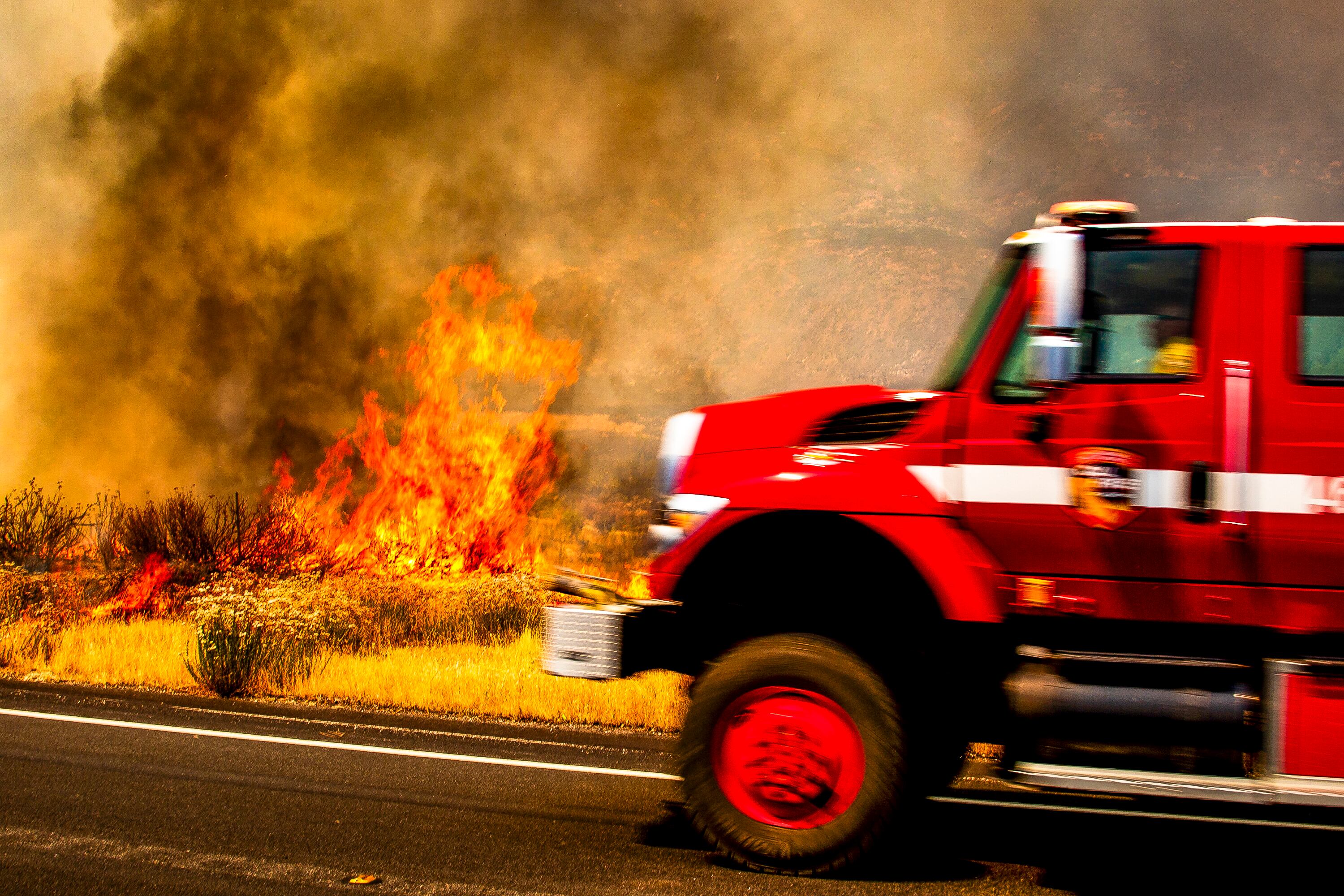Incendio Los Padres agosto 2. Foto: BENJAMIN HANSON/Middle East Images/AFP via Getty Images