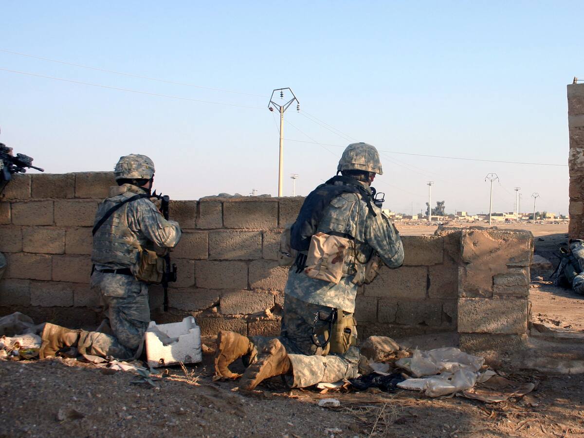 Cuatro misiles impactan en los alrededores de una base de Irak con tropas de EE.UU.