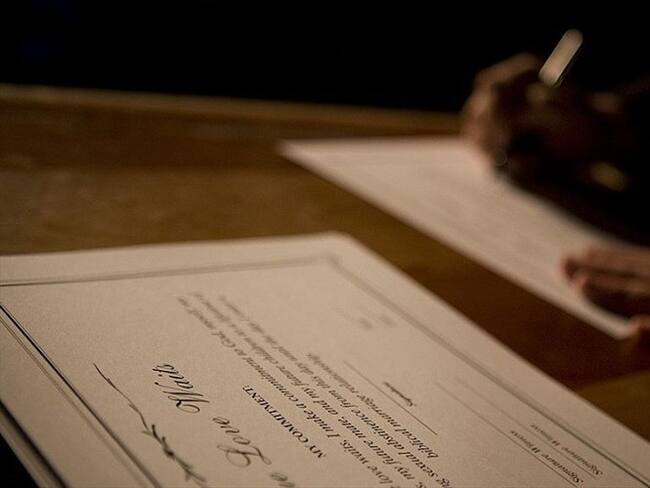 Eso era demente: reacciones ante prohibición de certificados de virginidad en Francia