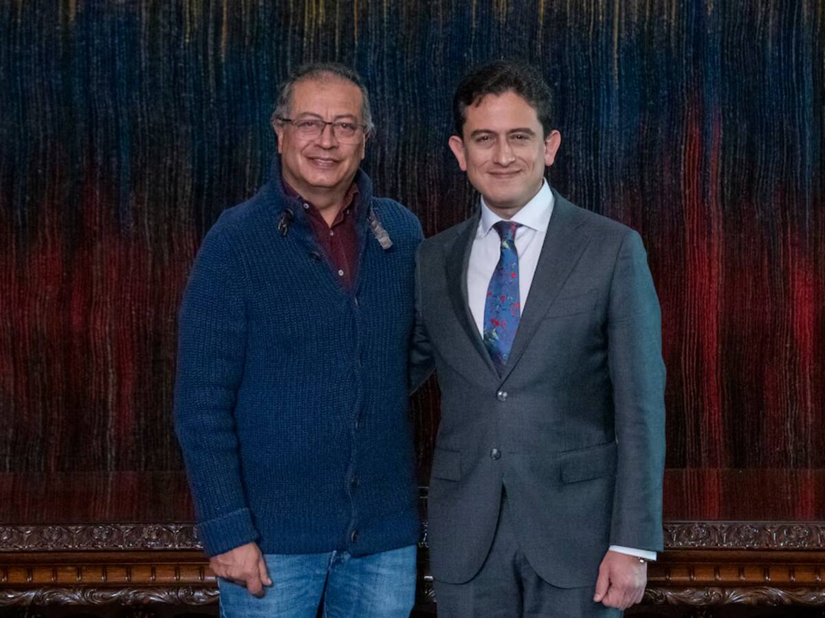 Luis C. Reyes reveló que familiares y ministros de Petro habrían intentado negocios con ‘Papá Pitufo’