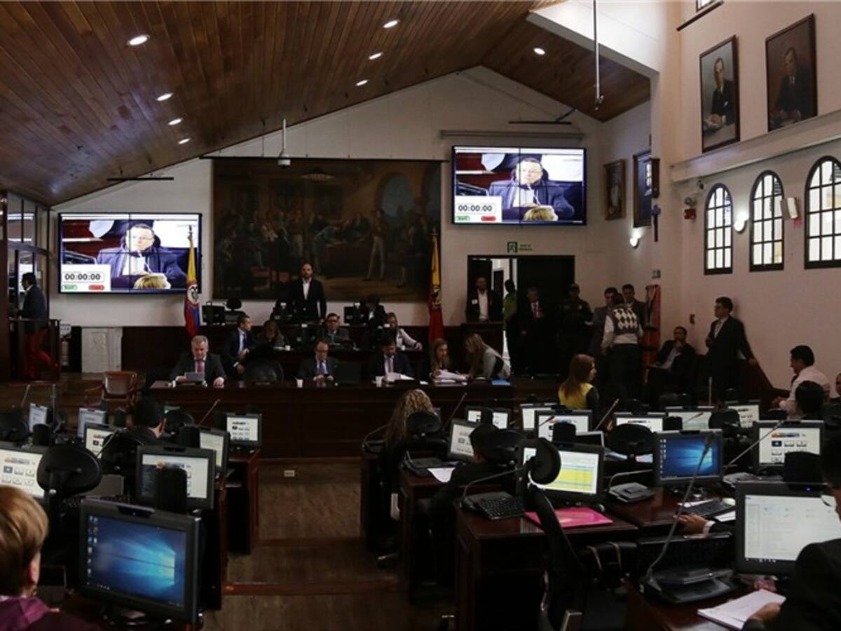 Todas las bancadas están en la línea de un gobierno constructivo: Gómez