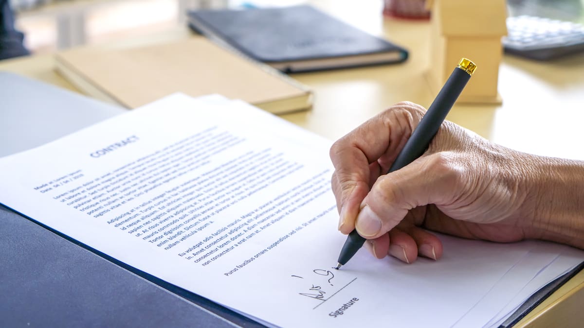 Candidato a la Cámara de Cambio Radical aparece en firma de convenio con Fontur