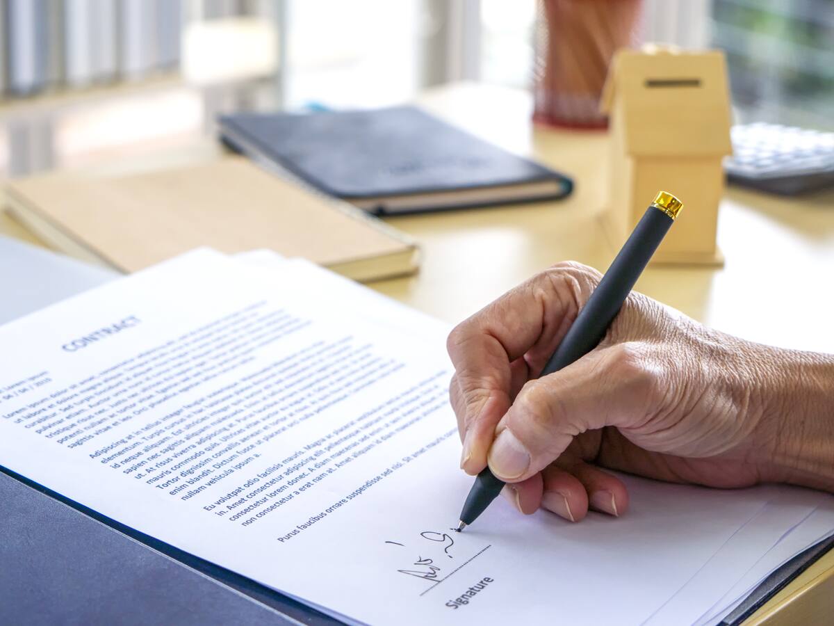 Candidato a la Cámara de Cambio Radical aparece en firma de convenio con Fontur