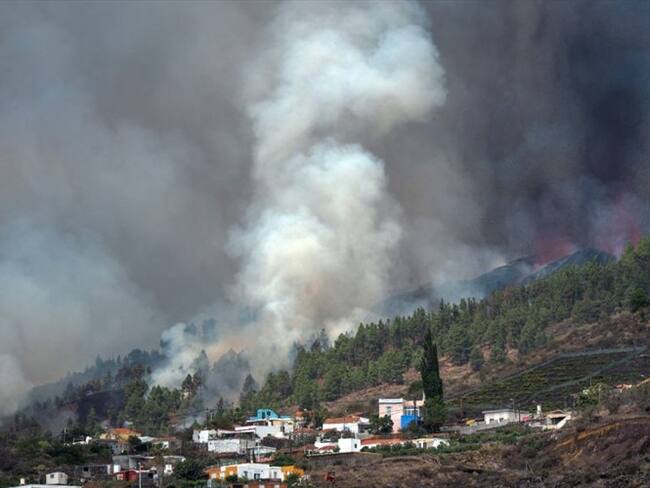 Volcán Cumbre Vieja entra en erupción en las Islas Canarias de España. Foto: (Photo by DESIREE MARTIN/AFP via Getty Images)