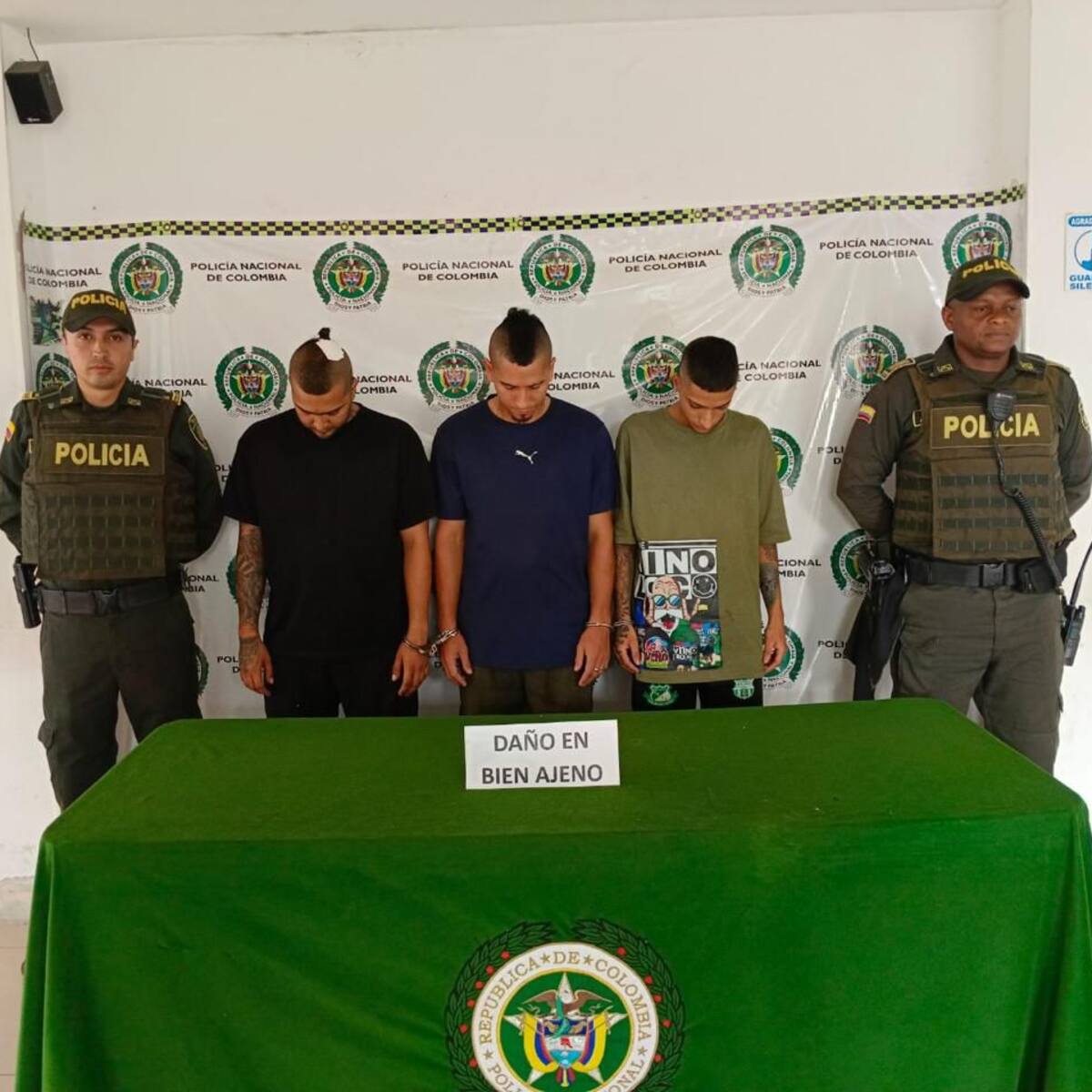 Capturan a tres personas por vandalismo durante partido en Palmaseca