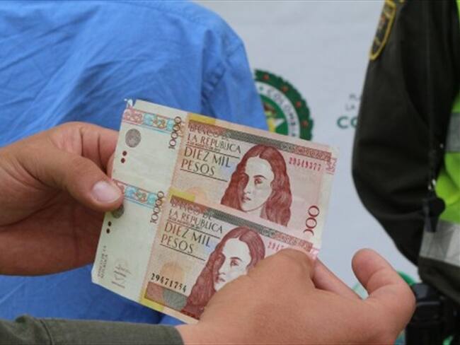 El comandante de tránsito de Bogotá, coronel Germán Jaramillo, fue víctima de un caso de soborno por parte de Álvaro Duarte García, concejal de Nemocón/ Imagen de referencia. Foto: Colprensa