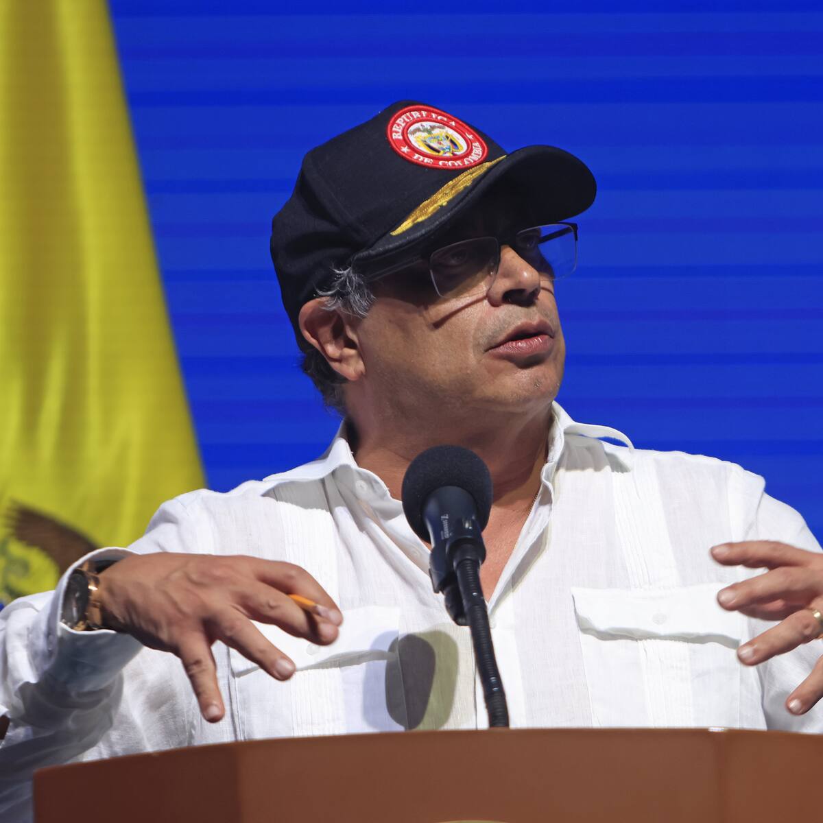 Petro tildó de ‘prensa Mossad’ a los medios y negó que el Gobierno esté chuzando