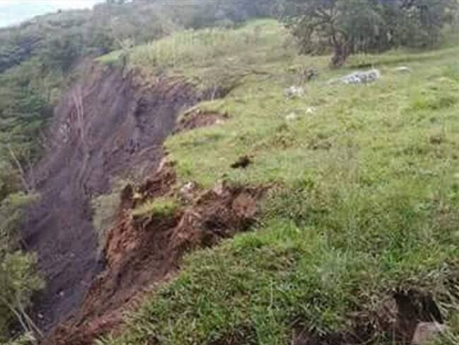 La remoción en masa que se registra en cuatro veredas de San Eduardo, Boyacá ha arrasado con cultivos, ganado y viviendas que han afectado a más 60 familias. Foto: Jorge Herrera (W Radio)