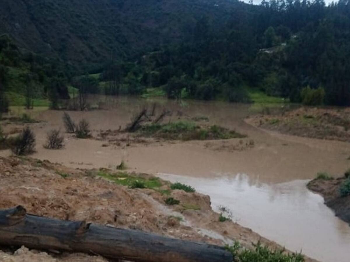 Lluvias generan incremento en los caudales de dos ríos en Paz del Río, Boyacá