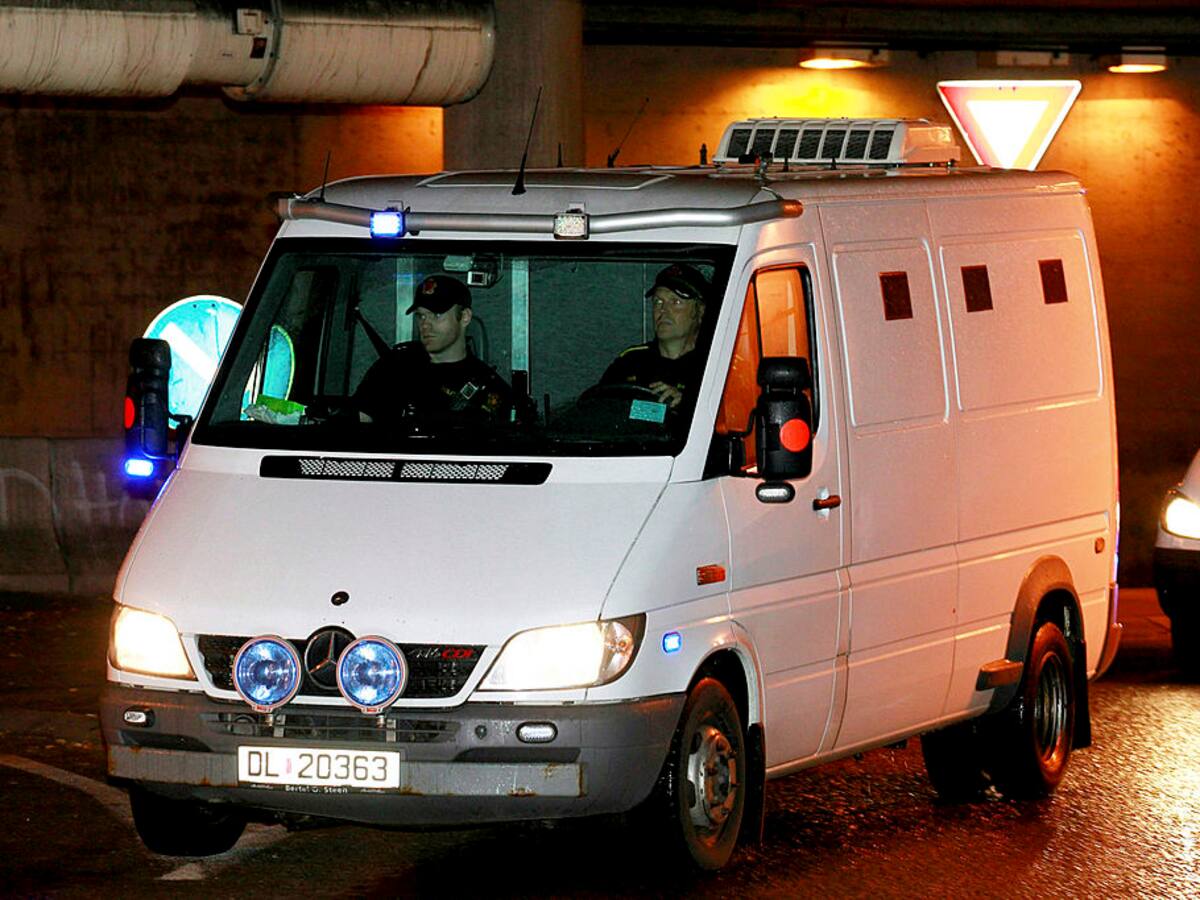 Dos muertos y varios heridos graves en un tiroteo en discoteca del centro de Oslo