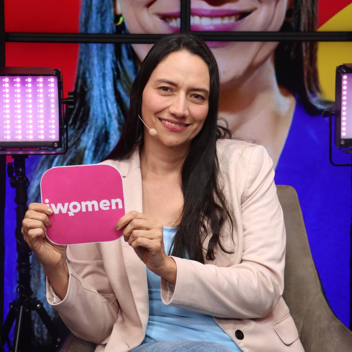 Kathe Muñoz, la doula que transforma el miedo al parto en una experiencia positiva