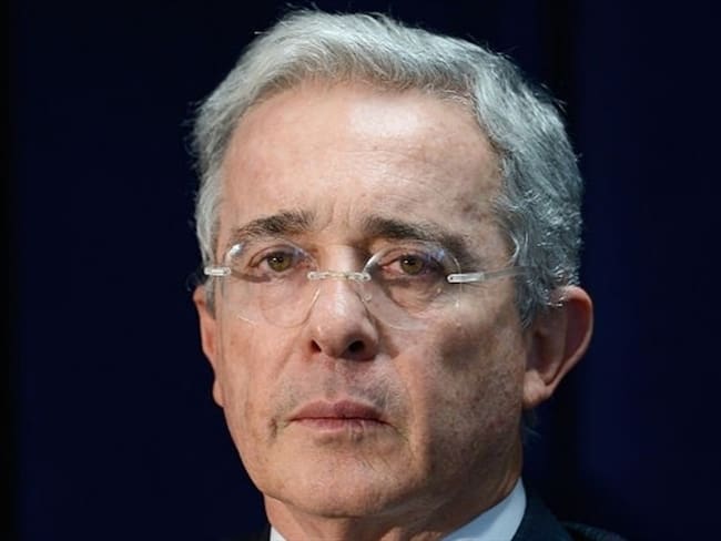 Álvaro Uribe lamentó la renuncia del Alto Comisionado para la Paz. Foto: Colprensa